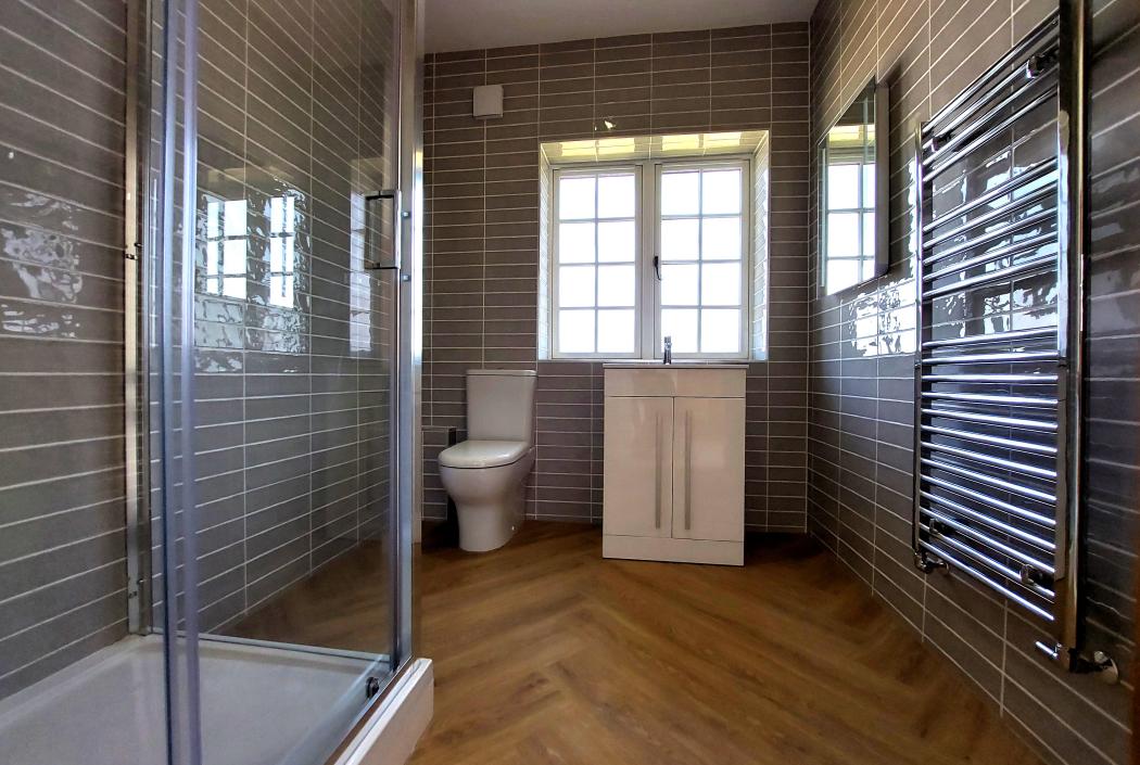 Bedroom 2 Ensuite